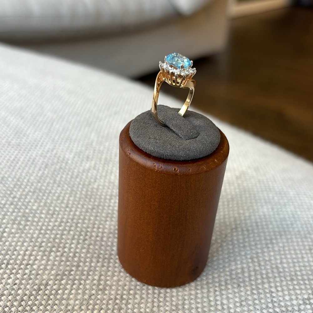 Gold plated ring, size 4